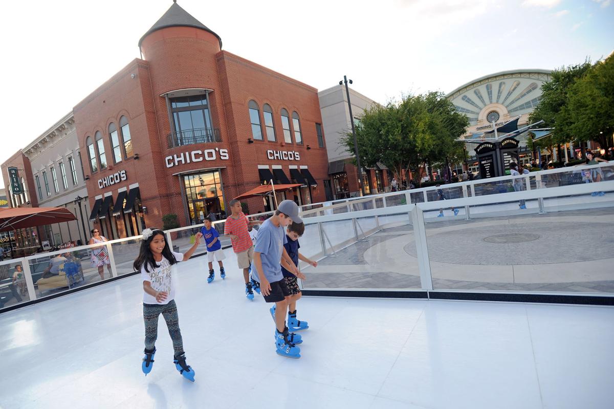 PHOTOS Mall of opens The Rink for first season Slideshows