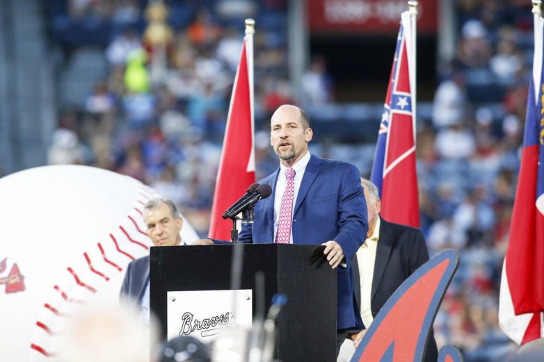 Braves Legend John Smoltz helps with annual Great Thanksgiving Dish