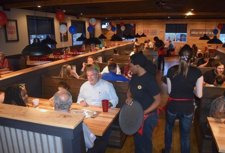 Lawrenceville Sonny’s BBQ celebrates new look with grand reopening