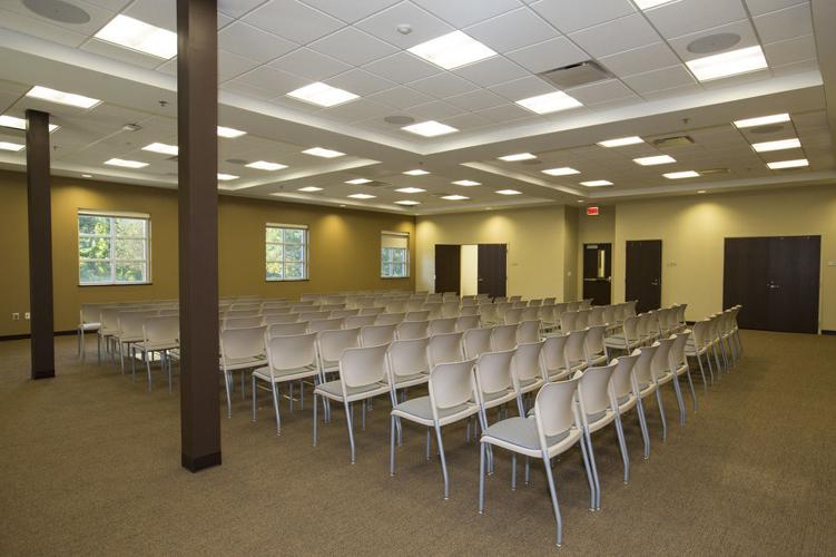 Lilburn leaders celebrate new City Hall, library opening