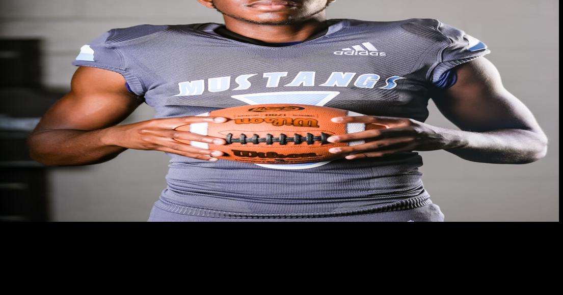 OFFENSIVE PLAYER OF THE WEEK Meadowcreek's Cameron Ellis Sports