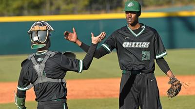 Baseball Sweeps Georgia in 7-Inning Victory – University of South