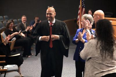 Gwinnett Swears In First Hispanic Korean Judge To Recorder S Court News Gwinnettdailypost Com