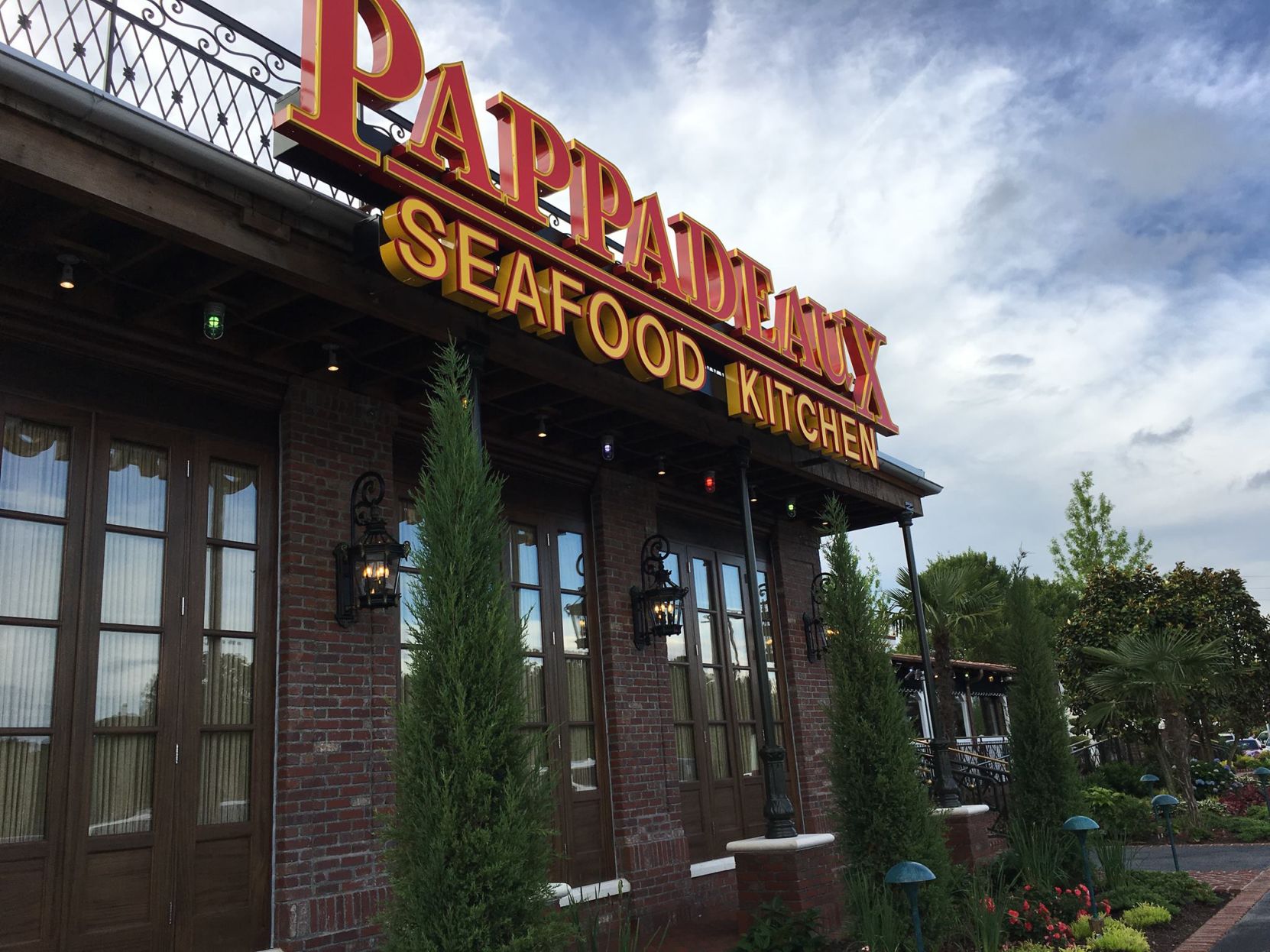 Pappadeaux Seafood Kitchen Opens Second Location In Lawrenceville   5b0f73723f41c.image 