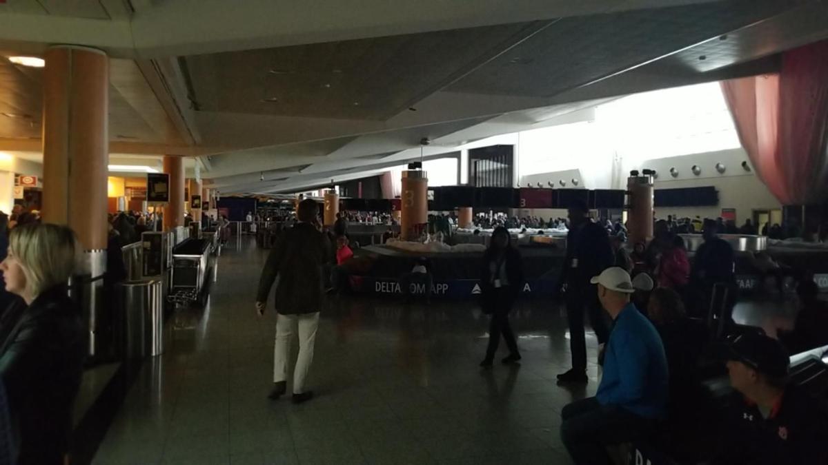Gwinnett Other Metro Atlanta Counties Aid In Airport Power Outage News Gwinnettdailypost Com