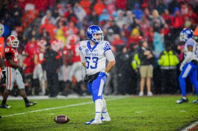 Peachtree Ridge Grad Blake Best Key Part Of Kentucky Football S