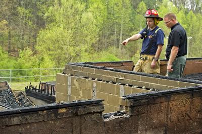 Fire again ravages Norcross apartment complex | Archive ...