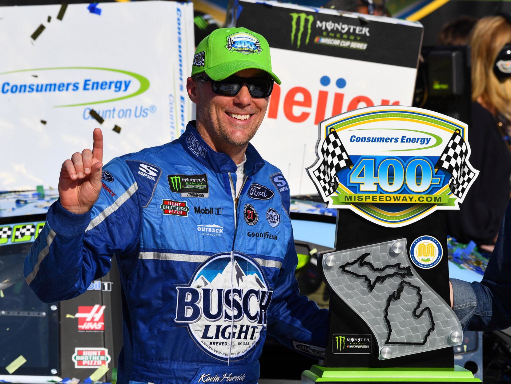 kevin harvick hats 2018