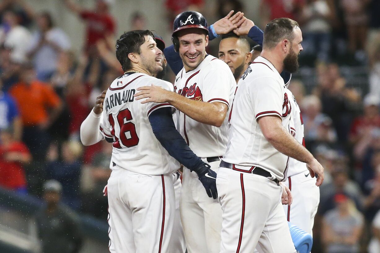 Riley, Wright lead Braves past Astros in World Series rematch