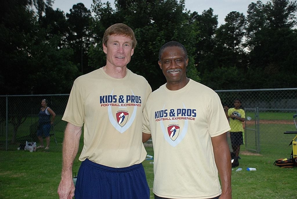 Former Atlanta Falcons Bobby Butler, Buddy Curry enjoying Kids and Pros  Camp duties, Sports