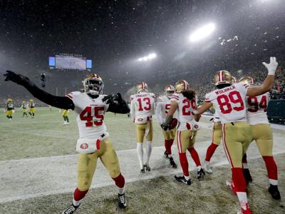 Niners stun Packers on last-second FG, 13-10