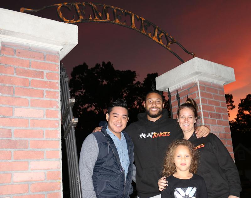 Lawrenceville Family S Diy Haunted House Provides Free Scares For Neighbors News Gwinnettdailypost Com