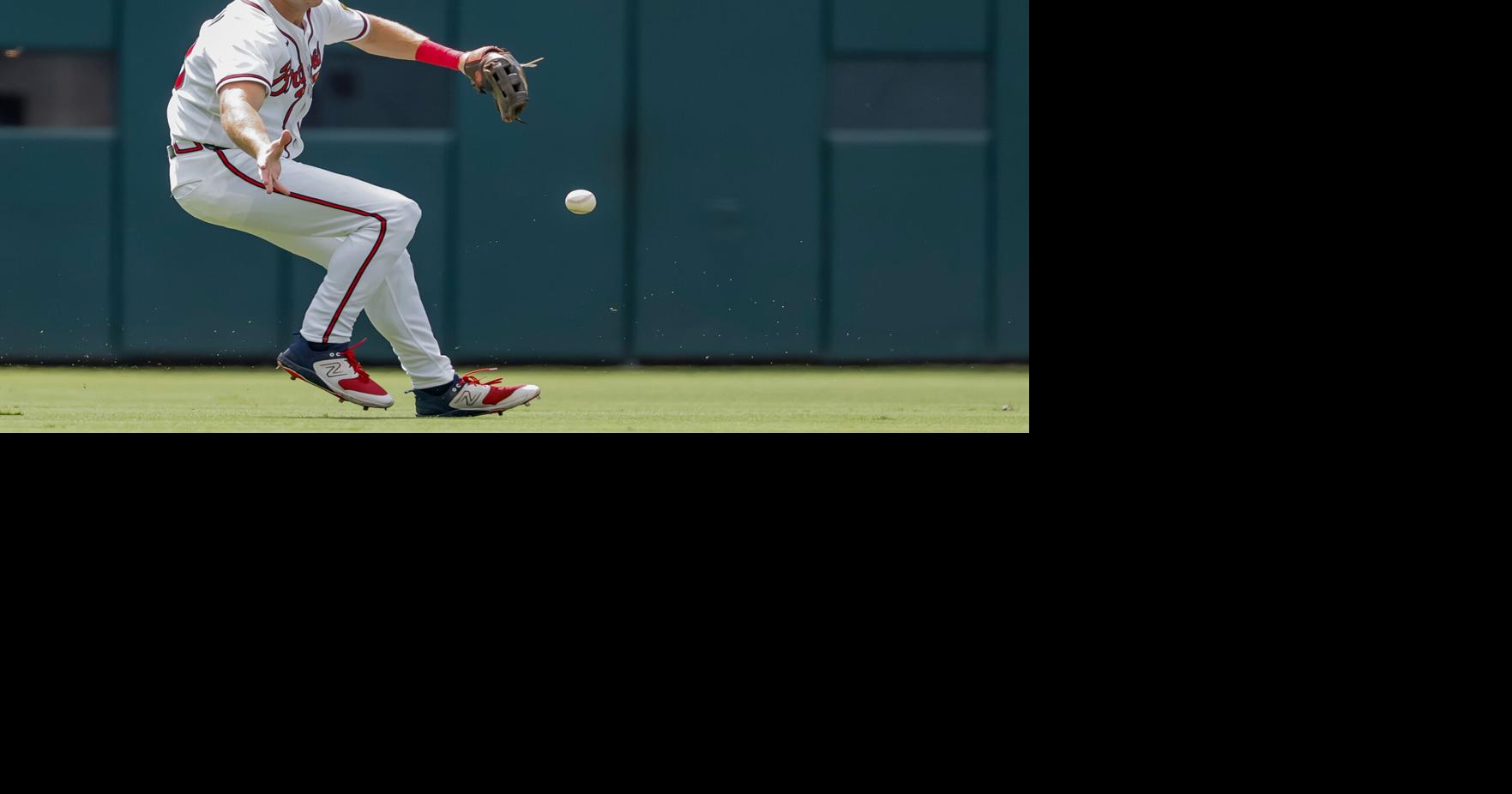 Rays denied potential playoff clinch as Braves win 3-1 behind MartÃn Pérez and Austin Riley