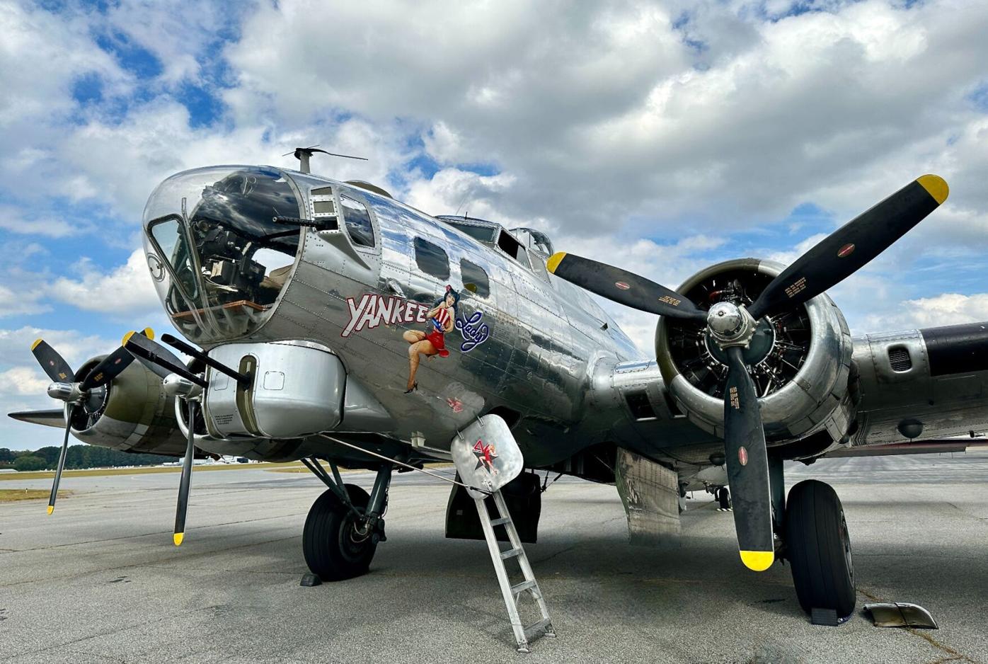 b>Photos:</b> Flying Fortress Bomber - Los Angeles Times