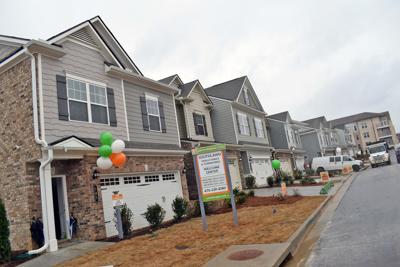 Lawrenceville Officially Opens Southlawn Development S Townhomes News Gwinnettdailypost Com