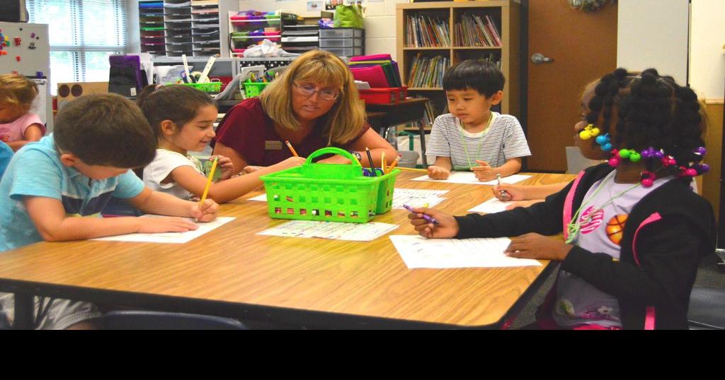 With 54 students, Ivy Creek joins growth of dual language immersion