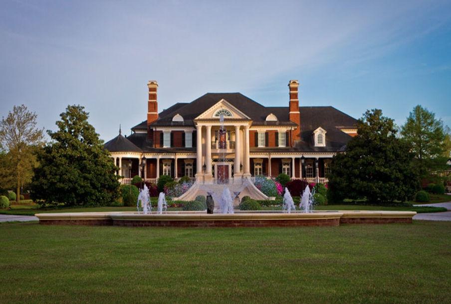 On The Market Suwanee Estate Features 8 Beds 14 5 Baths Slideshows Gwinnettdailypost Com