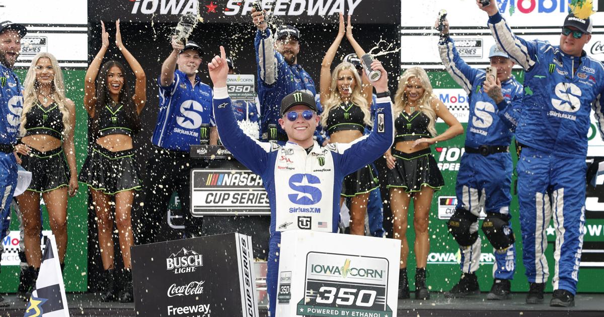 Ty Gibbs holds off Christopher Bell for dramatic win at Iowa