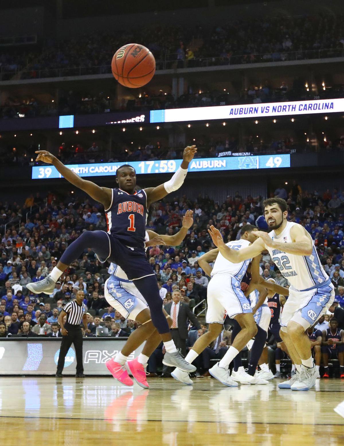 Auburn Storms Past No 1 Seed North Carolina For 97 80 Win