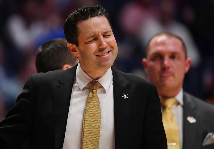 Vanderbilt Fires Basketball Coach Bryce Drew After 9 23 Season