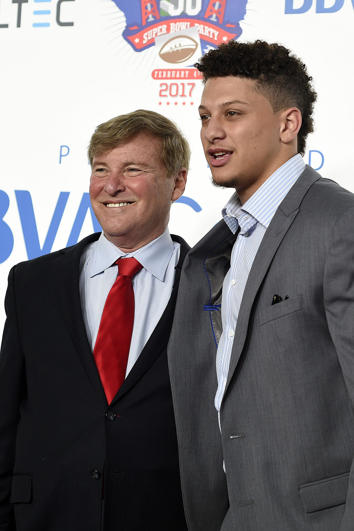 Leigh Steinberg Super Bowl Party Red Carpet | Multimedia | gwinnettdailypost.com