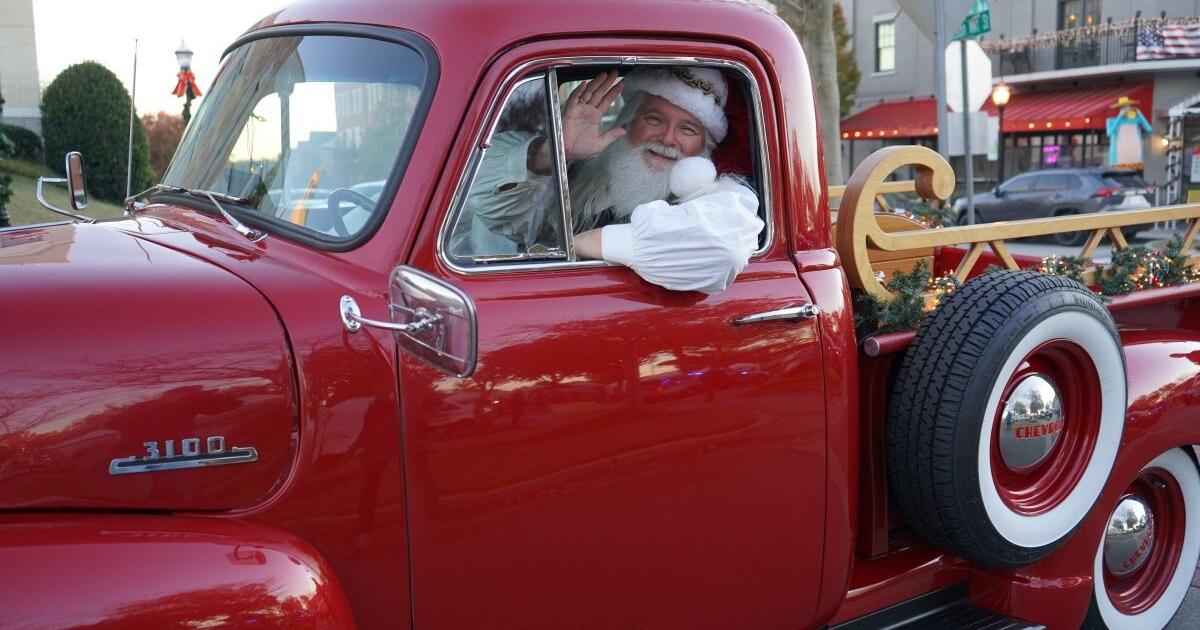ART BEAT: Suwanee celebrates Jolly Holly Days co-hosted by Suwanee Arts Center