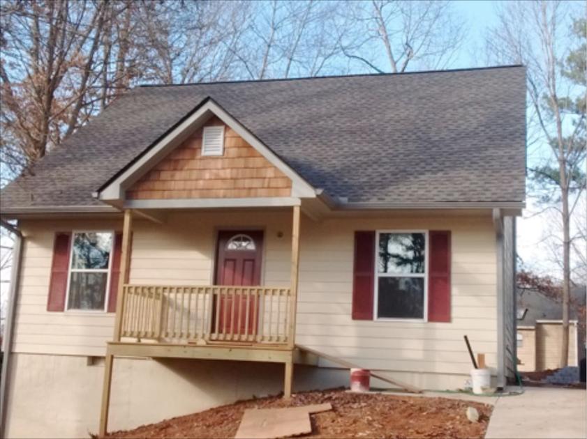 Gwinnett Habitat For Humanity Builds 132nd Home News Gwinnettdailypost Com