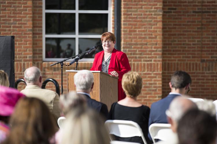 Lilburn leaders celebrate new City Hall, library opening