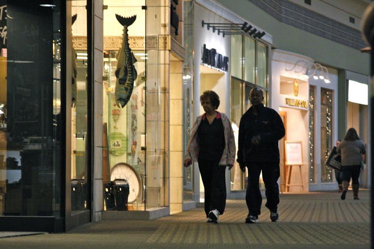 Gwinnett malls welcome morning walkers, News