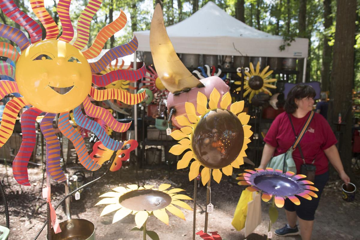 Photos Scenes From The Yellow Daisy Festival At Stone Mountain