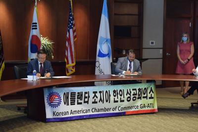 Gwinnett Chamber Korean American Chamber Sign Partnership Agreement News Gwinnettdailypost Com
