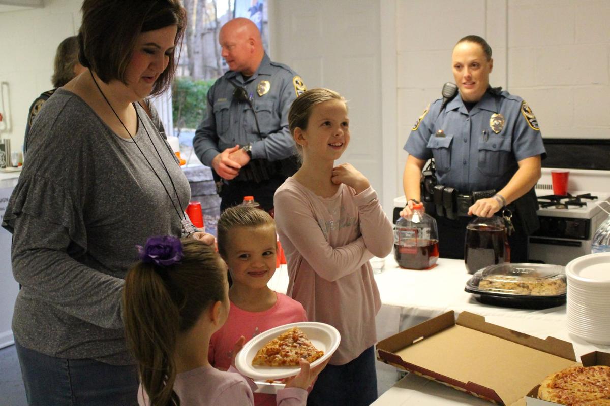 Gwinnett County Police Departmentâs inaugural Pizza with Police a success