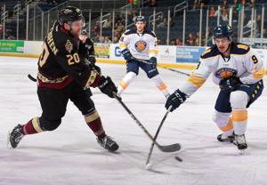 Gladiators blasted by Admirals in third-period collapse