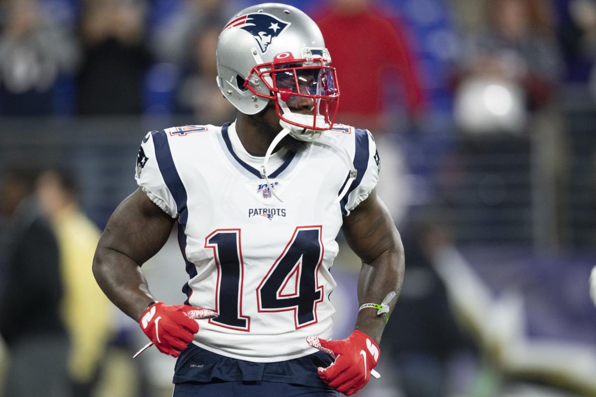 Report Patriots Wr Former Falcon Mohamed Sanu Facing Multi Week Absence Sports Gwinnettdailypost Com