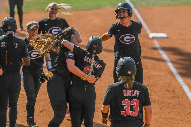 women's softball team opens NCAA Athens Regional with win