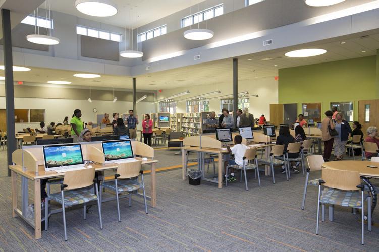 Lilburn leaders celebrate new City Hall, library opening