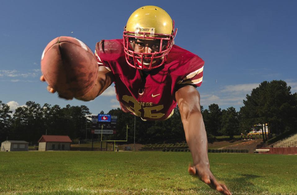 Jesse Brown The Steady Force In The Brookwood Football Offense Football Gwinnettdailypost Com