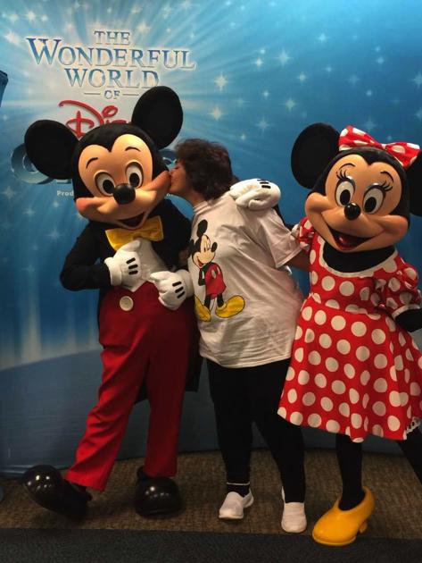 Terminally Ill Patient S Wish Granted After Meeting Mickey Mouse At Infinite Energy Center Entertainment Gwinnettdailypost Com