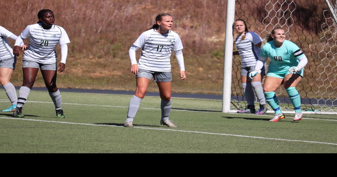 College women's soccer heads to Southeastern for NAIA