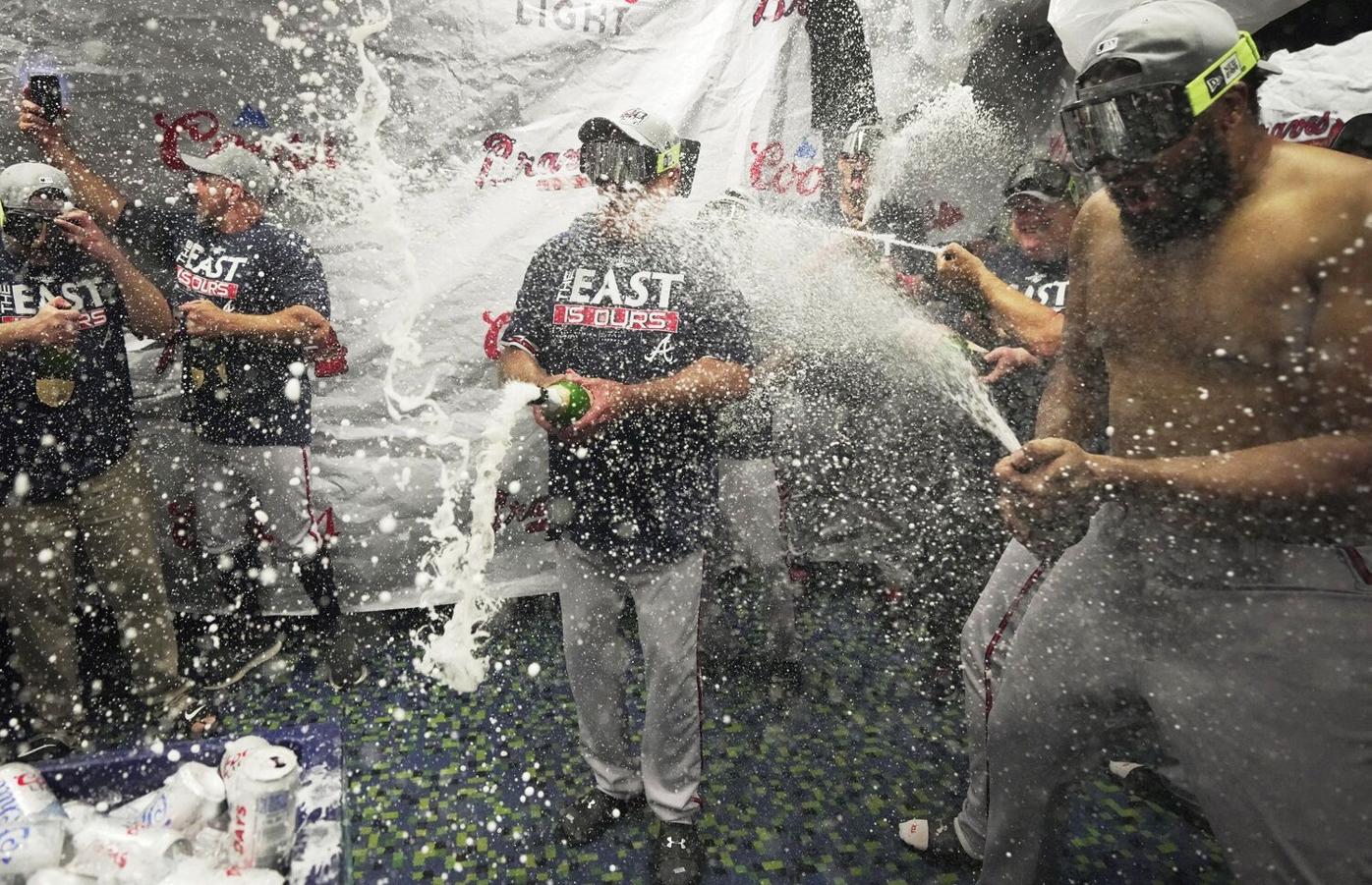 Braves beat Marlins 2-1, clinch 5th straight NL East title - The San Diego  Union-Tribune