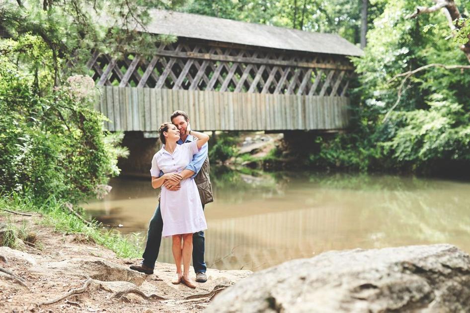 The Bridges Of Madison County Turns Aurora Theatre Into Iowa Arts Theatre Gwinnettdailypost Com