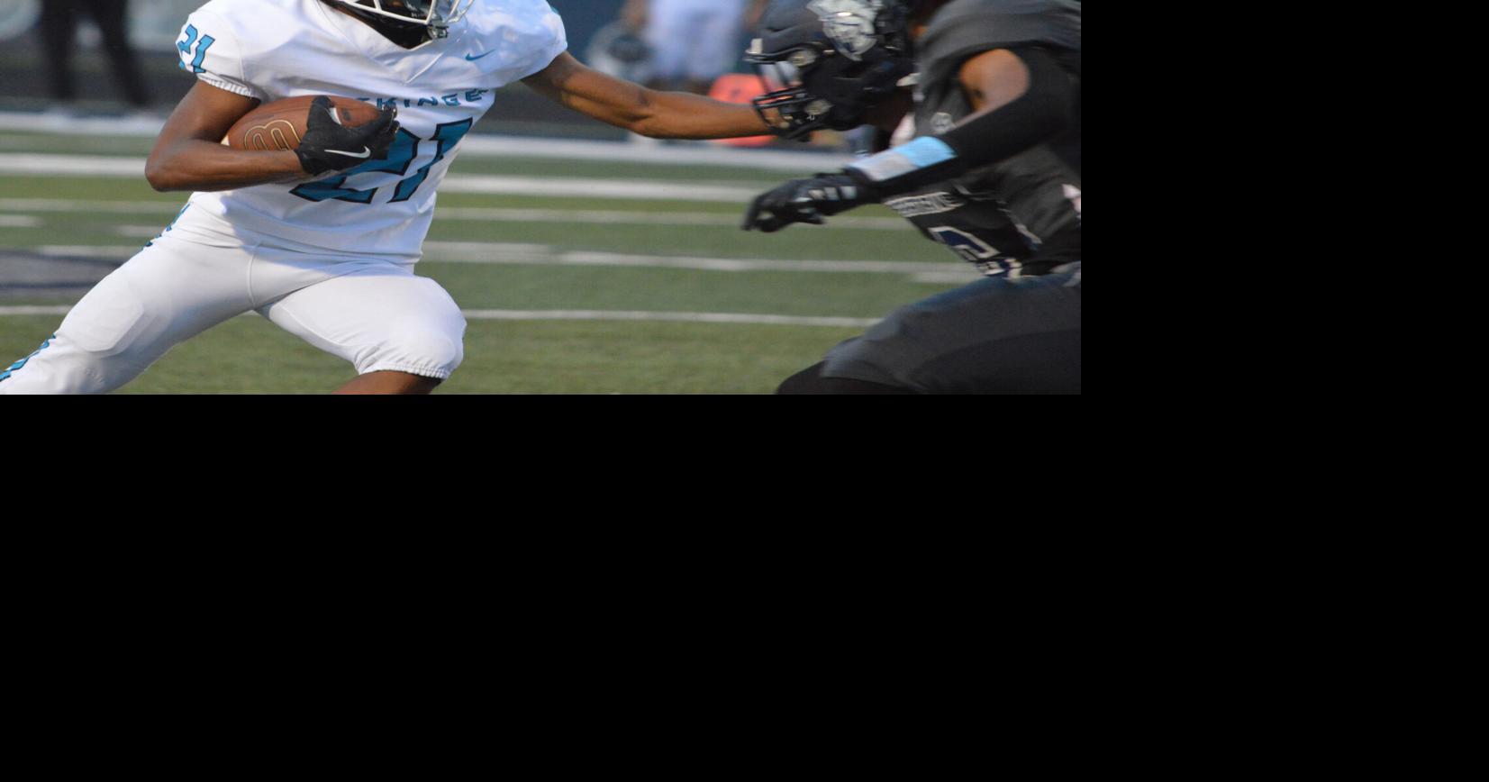 Seckinger Surges After Weather Stoppage for Week 1 Win