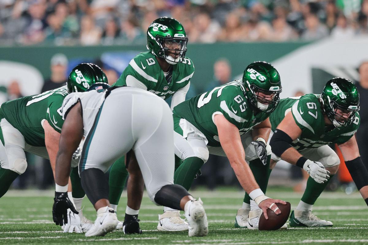 NFL: Philadelphia Eagles at New York Jets