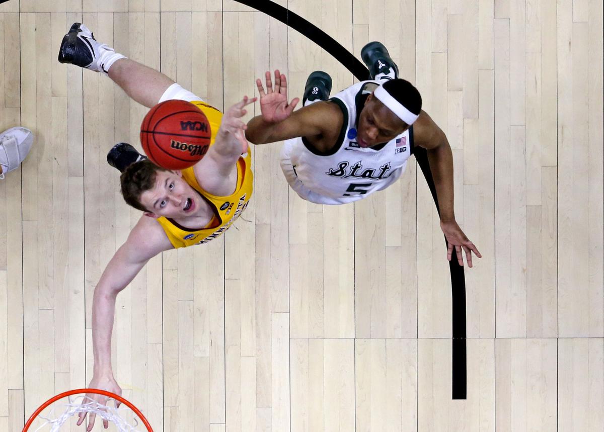 Michigan State Turns Back Minnesota Moves To Sweet 16 Sports