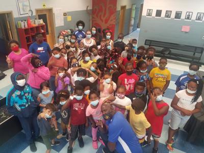 The buzz is on for Braves trophy tour stop in Cairo