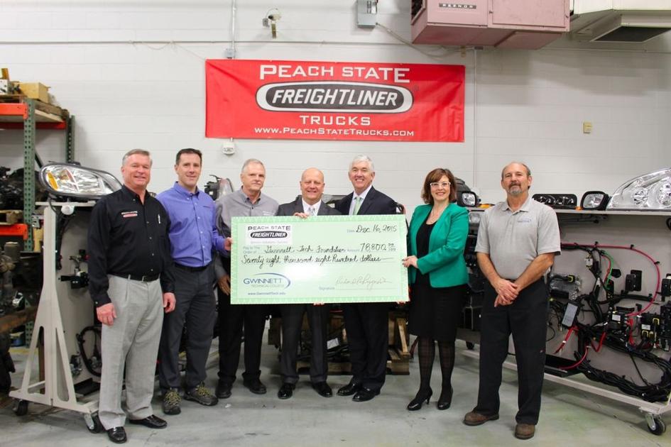 Peach State Freightliner Gives 78 800 To Gwinnett Tech Education Gwinnettdailypost Com