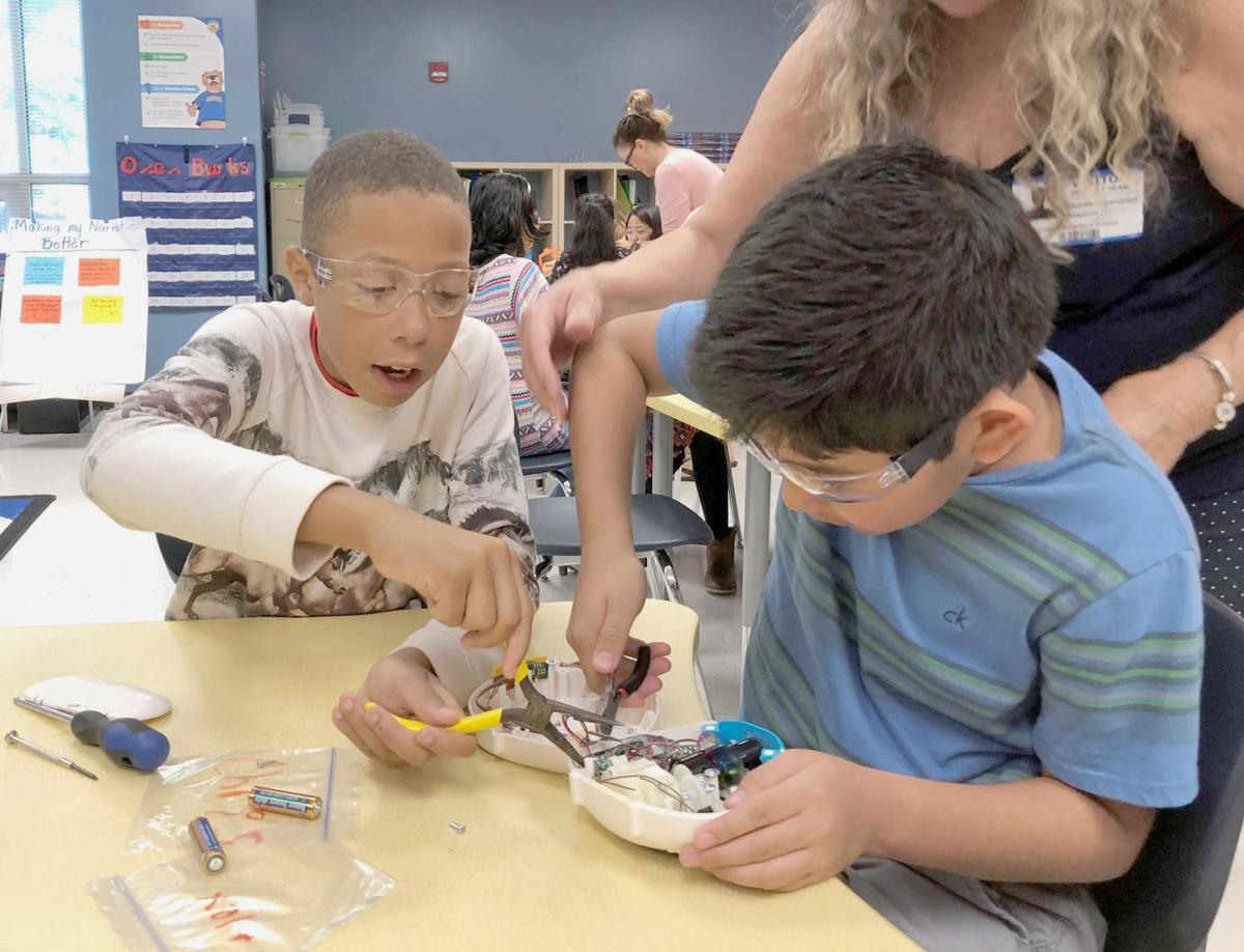 Johns Creek elementary science program offers handson approach to