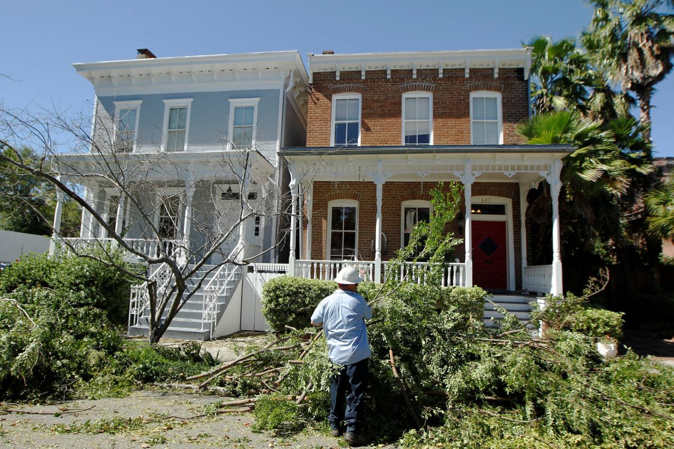 Cleanup begins after Hurricane Matthew brings flooding, damage to