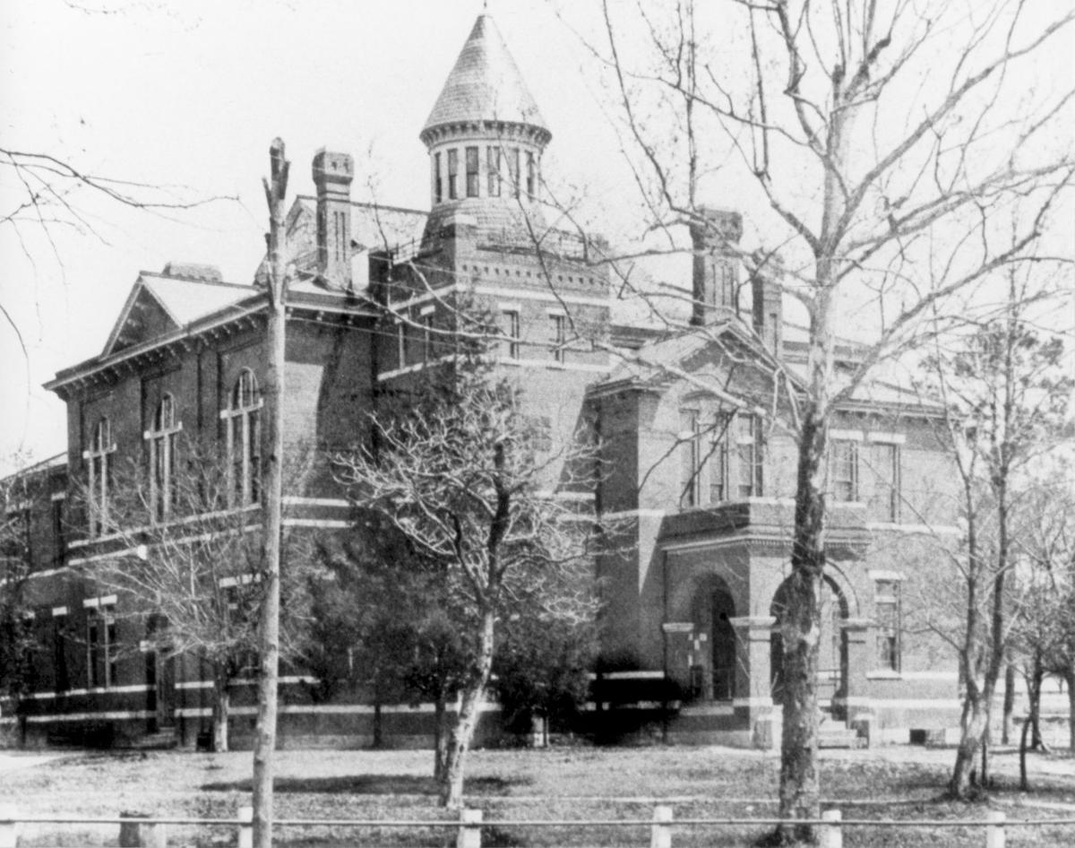 Historic pictures of County Slideshows