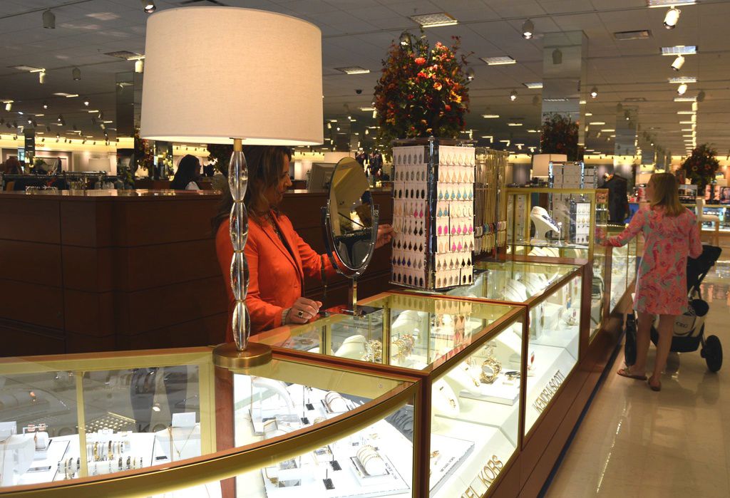 Upscale department store celebrates grand opening in Buford, News